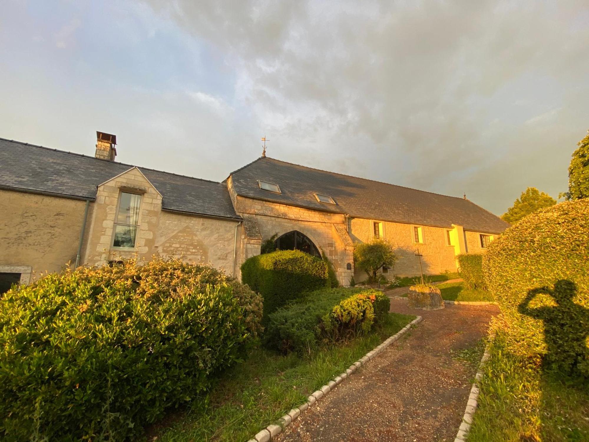 Bed and Breakfast L'Abbaye Saint Michel Тоннер Экстерьер фото